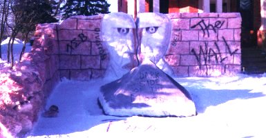 '97 Snow Sculpture